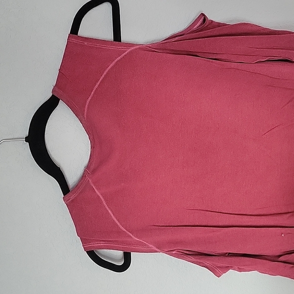 Seven 7 For All Mankind top red drop shoulder 2/3 sleeve gold studded shouldr - Picture 6 of 7